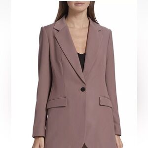 Elie Tahari Notch Collar
Single Button Blazer size 2